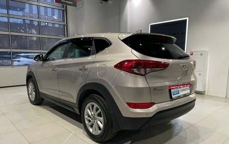 Hyundai Tucson III, 2017 год, 2 000 000 рублей, 6 фотография