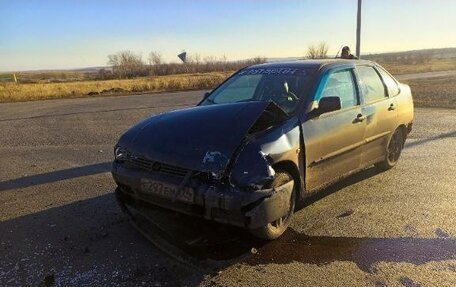 Volkswagen Polo III рестайлинг, 1997 год, 125 000 рублей, 2 фотография