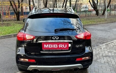 Infiniti QX50 I рестайлинг, 2015 год, 1 800 000 рублей, 1 фотография