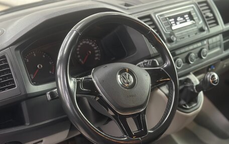 Volkswagen Caravelle T6 рестайлинг, 2019 год, 3 789 000 рублей, 8 фотография