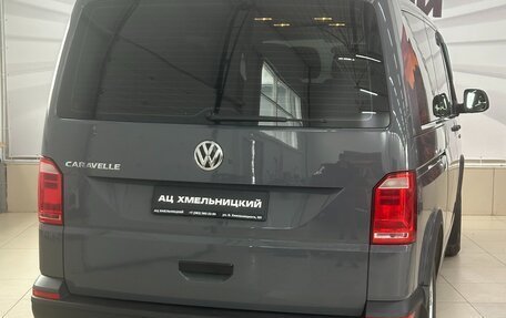 Volkswagen Caravelle T6 рестайлинг, 2019 год, 3 789 000 рублей, 4 фотография