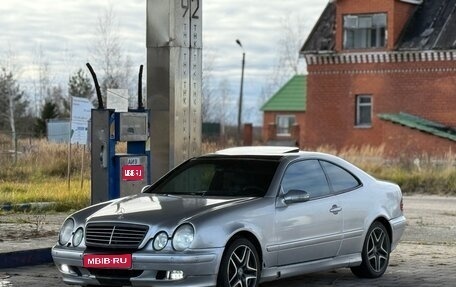 Mercedes-Benz CLK-Класс, 2001 год, 469 000 рублей, 1 фотография