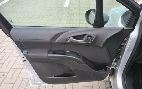 Opel Meriva, 2013 год, 860 000 рублей, 17 фотография