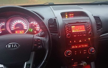 KIA Sorento II рестайлинг, 2010 год, 1 100 000 рублей, 10 фотография