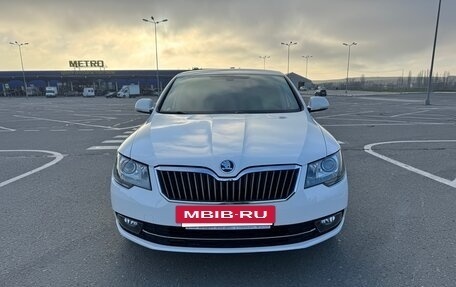 Skoda Superb III рестайлинг, 2014 год, 1 395 000 рублей, 2 фотография