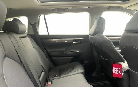 Toyota Highlander, 2025 год, 6 250 000 рублей, 13 фотография