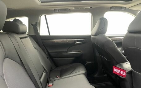 Toyota Highlander, 2025 год, 6 250 000 рублей, 13 фотография