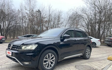 Volkswagen Tiguan II, 2020 год, 2 800 000 рублей, 2 фотография