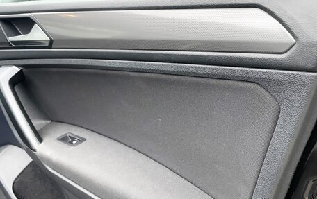 Volkswagen Tiguan II, 2020 год, 2 800 000 рублей, 9 фотография