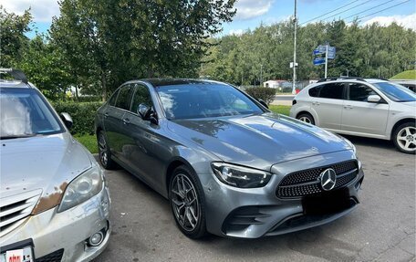 Mercedes-Benz E-Класс, 2021 год, 4 800 000 рублей, 3 фотография