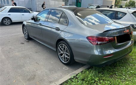 Mercedes-Benz E-Класс, 2021 год, 4 800 000 рублей, 2 фотография