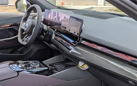 BMW 5 серия, 2025 год, 12 499 000 рублей, 26 фотография