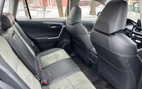 Toyota RAV4, 2024 год, 3 870 000 рублей, 13 фотография