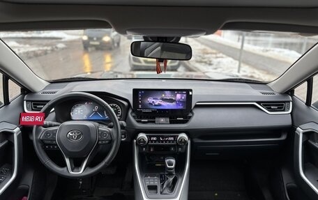 Toyota RAV4, 2024 год, 3 870 000 рублей, 9 фотография