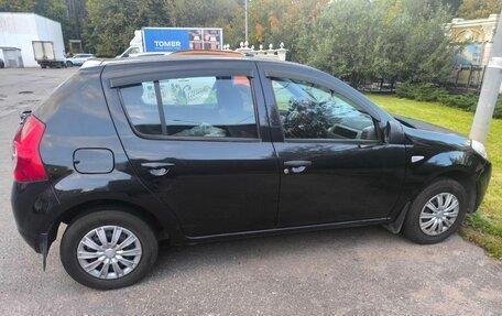 Renault Sandero I, 2014 год, 450 000 рублей, 2 фотография