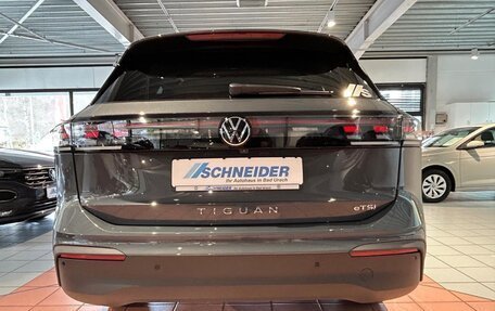 Volkswagen Tiguan, 2025 год, 4 850 000 рублей, 6 фотография