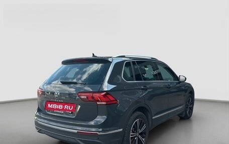 Volkswagen Tiguan II, 2024 год, 3 500 000 рублей, 4 фотография