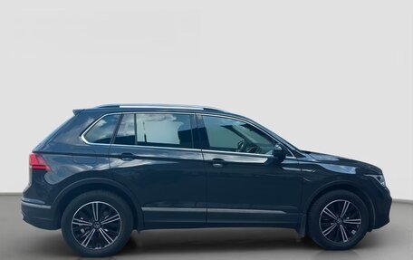 Volkswagen Tiguan II, 2024 год, 3 500 000 рублей, 9 фотография