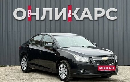 Chevrolet Cruze II, 2010 год, 690 000 рублей, 3 фотография