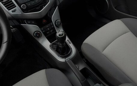 Chevrolet Cruze II, 2010 год, 690 000 рублей, 11 фотография