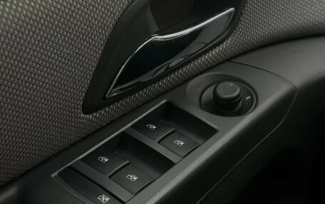 Chevrolet Cruze II, 2010 год, 690 000 рублей, 18 фотография