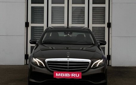 Mercedes-Benz E-Класс, 2016 год, 2 750 000 рублей, 3 фотография