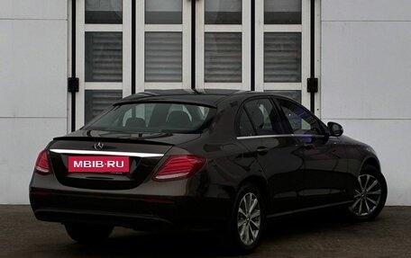 Mercedes-Benz E-Класс, 2016 год, 2 750 000 рублей, 2 фотография