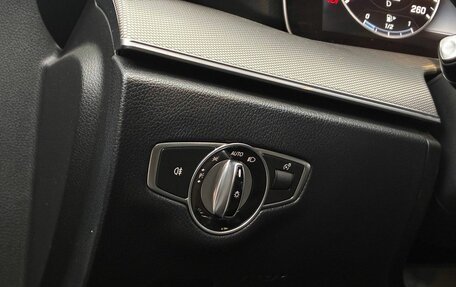 Mercedes-Benz E-Класс, 2016 год, 2 750 000 рублей, 18 фотография