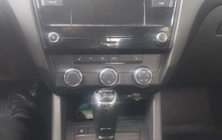 Skoda Octavia, 2018 год, 800 000 рублей, 10 фотография