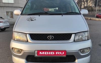 Toyota Regius, 1997 год, 860 000 рублей, 1 фотография