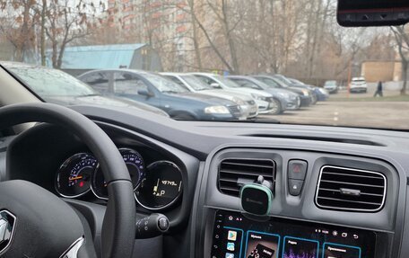 Renault Sandero II рестайлинг, 2022 год, 8 фотография