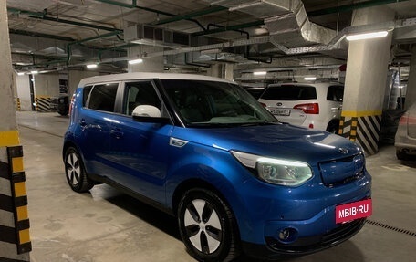 KIA Soul EV I, 2017 год, 1 750 000 рублей, 2 фотография