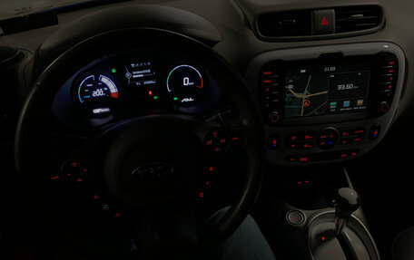 KIA Soul EV I, 2017 год, 1 750 000 рублей, 13 фотография