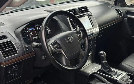 Toyota Land Cruiser Prado 150 рестайлинг 2, 2017 год, 5 520 000 рублей, 15 фотография