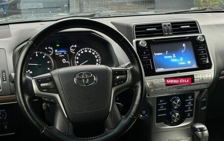 Toyota Land Cruiser Prado 150 рестайлинг 2, 2017 год, 5 520 000 рублей, 18 фотография