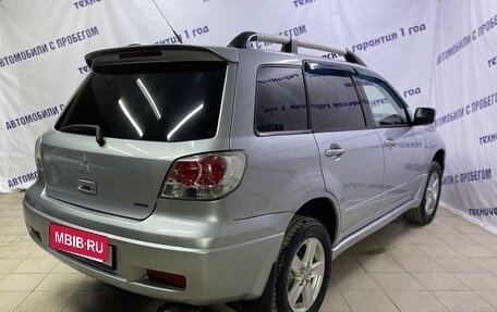 Mitsubishi Outlander III рестайлинг 3, 2004 год, 565 000 рублей, 5 фотография