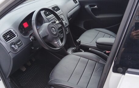 Volkswagen Polo VI (EU Market), 2012 год, 950 000 рублей, 6 фотография