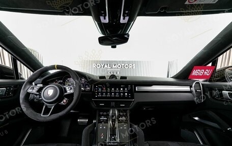 Porsche Cayenne III, 2022 год, 23 000 000 рублей, 12 фотография