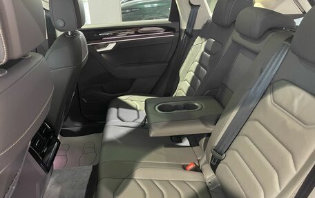 Volkswagen Touareg III, 2025 год, 8 700 000 рублей, 16 фотография