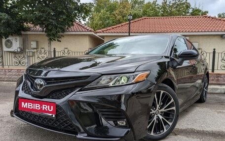 Toyota Camry, 2018 год, 2 250 000 рублей, 13 фотография