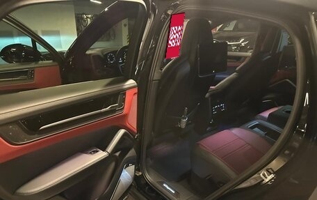 Porsche Cayenne III, 2025 год, 25 000 000 рублей, 19 фотография