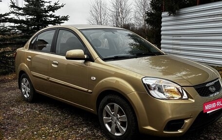 KIA Rio II, 2011 год, 820 000 рублей, 3 фотография