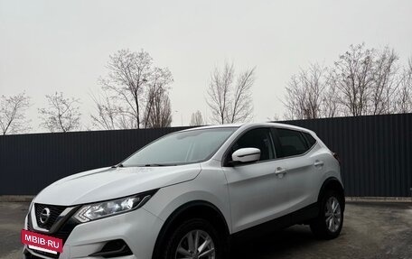 Nissan Qashqai, 2021 год, 1 880 000 рублей, 2 фотография