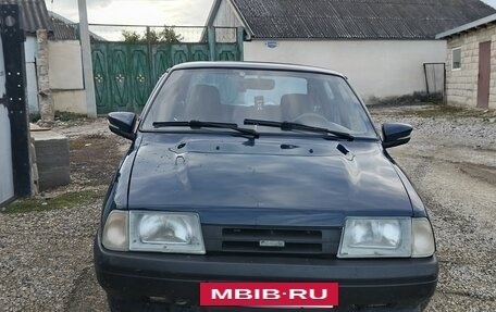 ИЖ 2126 «Ода», 2003 год, 195 000 рублей, 4 фотография