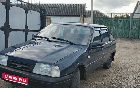 ИЖ 2126 «Ода», 2003 год, 195 000 рублей, 3 фотография