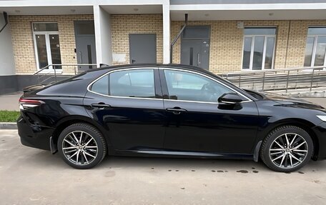 Toyota Camry, 2022 год, 3 700 000 рублей, 9 фотография
