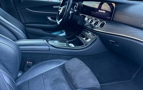 Mercedes-Benz E-Класс, 2020 год, 4 800 000 рублей, 16 фотография