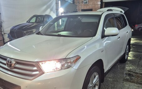 Toyota Highlander III, 2013 год, 1 810 000 рублей, 7 фотография