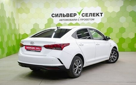 Hyundai Solaris II рестайлинг, 2021 год, 1 450 000 рублей, 2 фотография