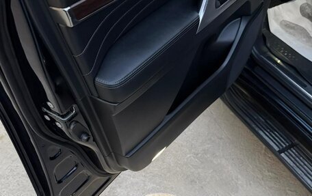 Toyota Land Cruiser 200, 2018 год, 5 930 000 рублей, 7 фотография